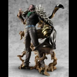 One Piece - Sir Crocodile Statue / MAS Maximum: MegaHouse