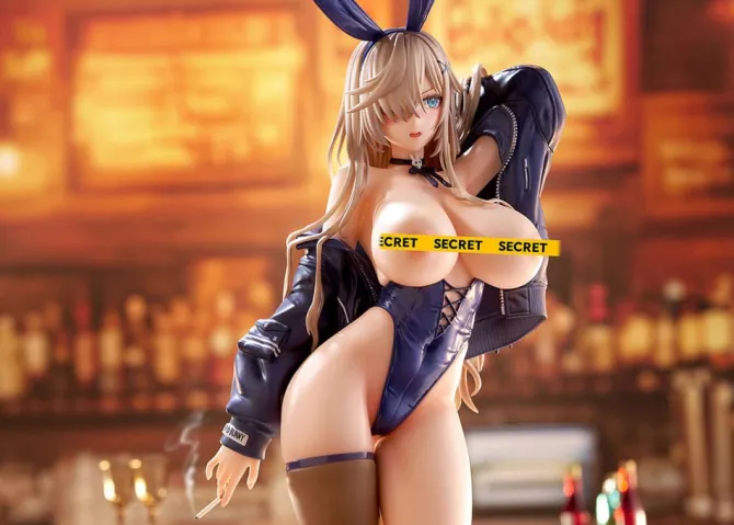 Original Character - Bad Bunny Statue / Illustration by Mataro: Ques Q