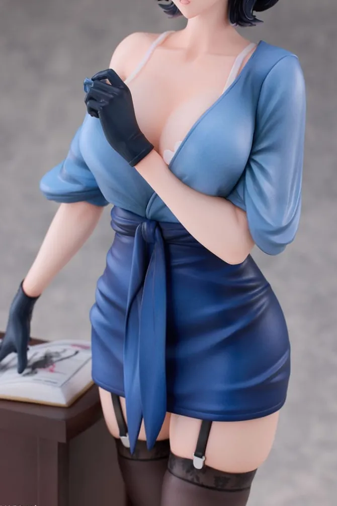 Original Character - Toutotsu ni Nugidasu Tennen Bijutsu Kyoushi Rumi Statue / Illustration by Keso