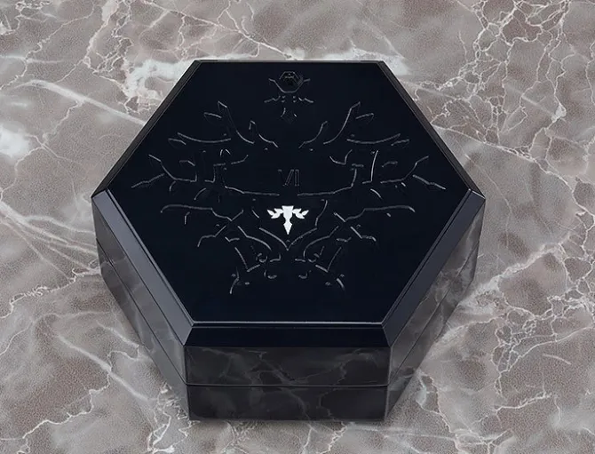 Original Character - VI-carbonia adamas Plastic Model Kit / by APSI: Good Smile Company