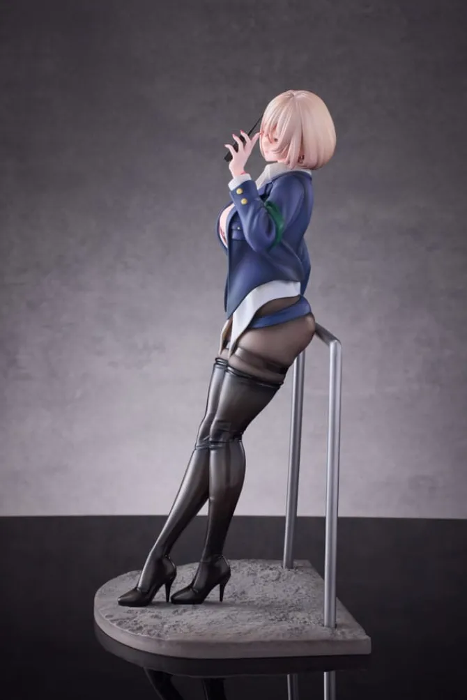 Original Illustration - Naughty Police Statue / Woman Illustration by CheLA77: Hobby Sakura