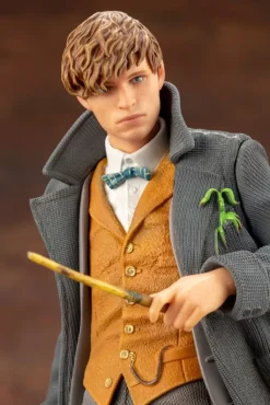 Phantastische Tierwesen 2 - Newt Scamander Statue / ARTFX+: Kotobukiya