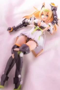 Phantasy Star Online 2 - Gene Plastic Model Kit / Stellatears Version: Kotobukiya