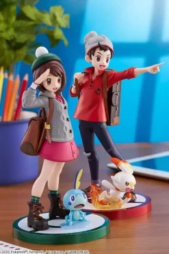Pokémon - Victor & Hopplo Statue / ARTFXJ: Kotobukiya