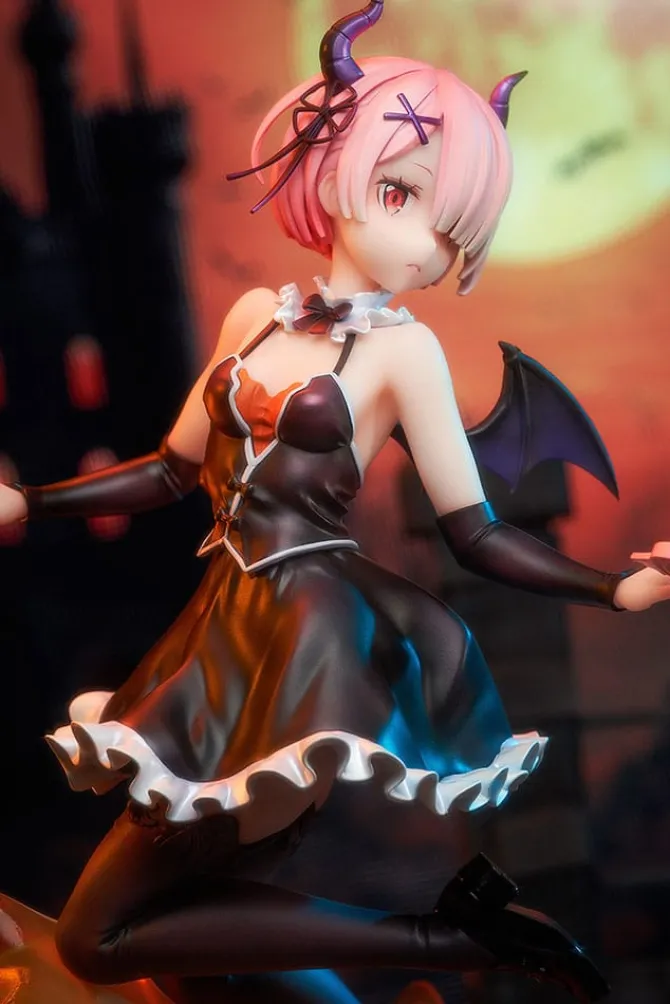 Re:ZERO - Starting Life in Another World - Ram Statue / Phantom Night Wizard Version: Kadokawa