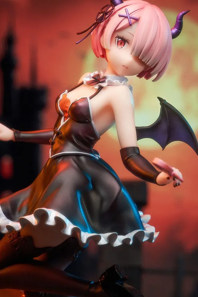 Re:ZERO - Starting Life in Another World - Ram Statue / Phantom Night Wizard Version: Kadokawa