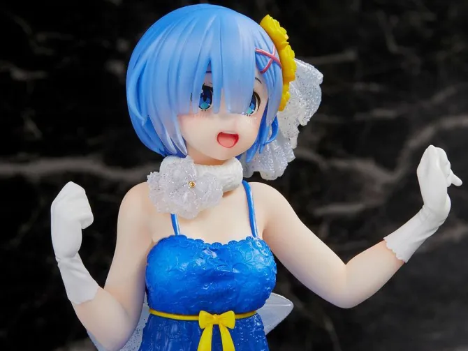 Re:Zero Starting Life in Another World - Rem Figur / Clear Dress Version: Taito