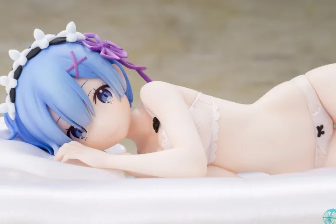 Re:Zero Starting Life in Another World - Rem Statue - Sleep Sharing: Kadokawa