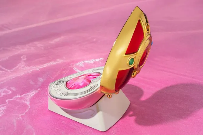 Sailor Moon: Pretty Guardian - Cosmic Heart 1/1 Proplica - Compact (Brilliant Color Edition): Tamash