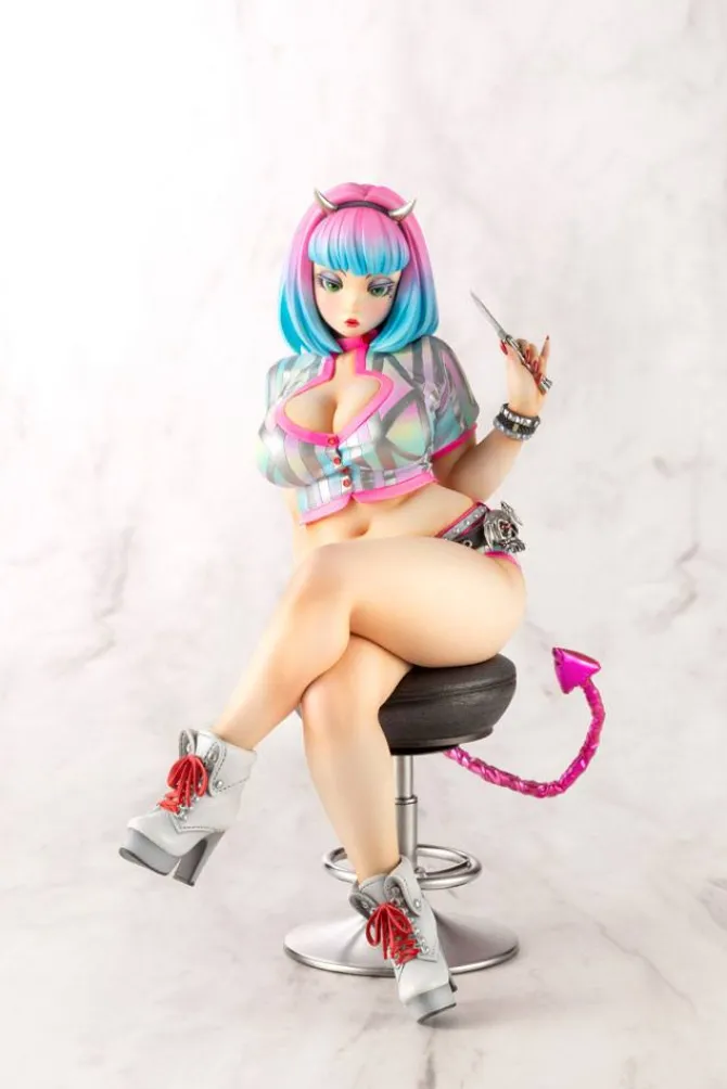 Sculptor Original - Katie Moon's Trick or Treat Statue / by Yoshiki Fujimoto: Kotobukiya