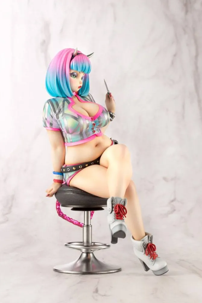 Sculptor Original - Katie Moon's Trick or Treat Statue / by Yoshiki Fujimoto: Kotobukiya