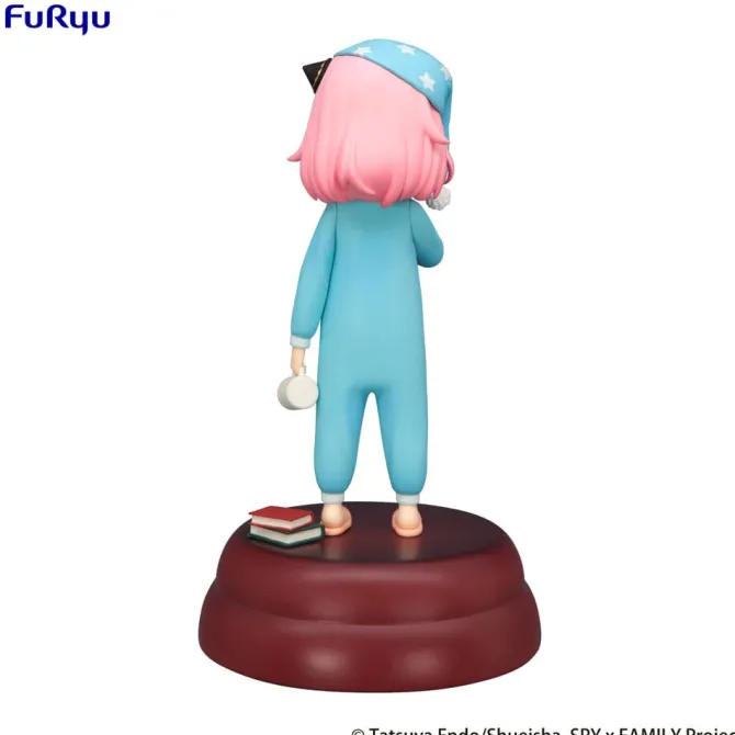Spy × Family - Anya Forger with Penguin Figur / Sleepwear Exceed Creative: Furyu