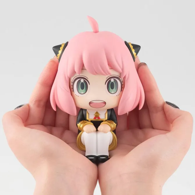 Spy x Family - Anya Forger Statue / Look Up - Limited Edition: MegaHouse