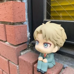 Spy x Family - Loid Forger Statue / Look Up: MegaHouse