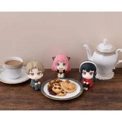 Spy x Family - Loid Forger Statue / Look Up: MegaHouse