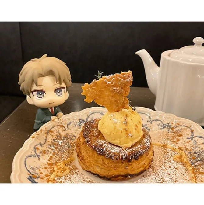 Spy x Family - Loid Forger Statue / Look Up: MegaHouse