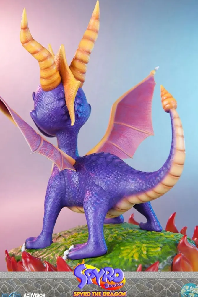 Spyro the Dragon - Spyro Statue: First 4 Figures