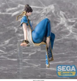 Street Fighter - Chun-Li Statue / 6 PM Perching: Sega