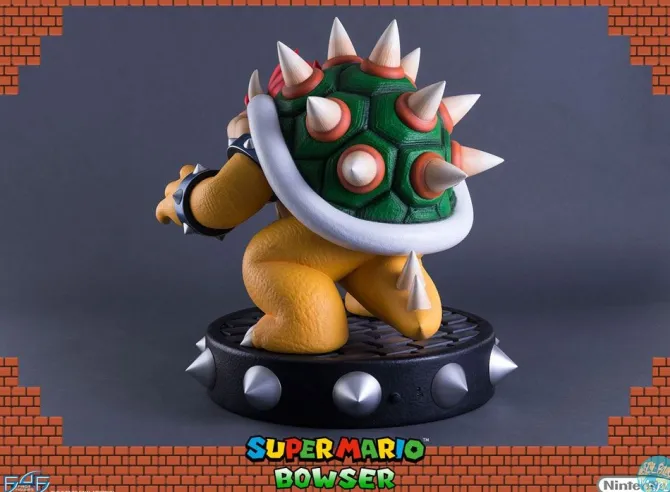 Super Mario - Bowser Statue: First 4 Figures