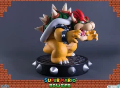 Super Mario - Bowser Statue: First 4 Figures