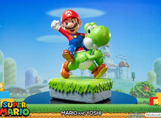 Super Mario - Super Mario & Yoshi Statue: First 4 Figures