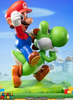 Super Mario - Super Mario & Yoshi Statue: First 4 Figures
