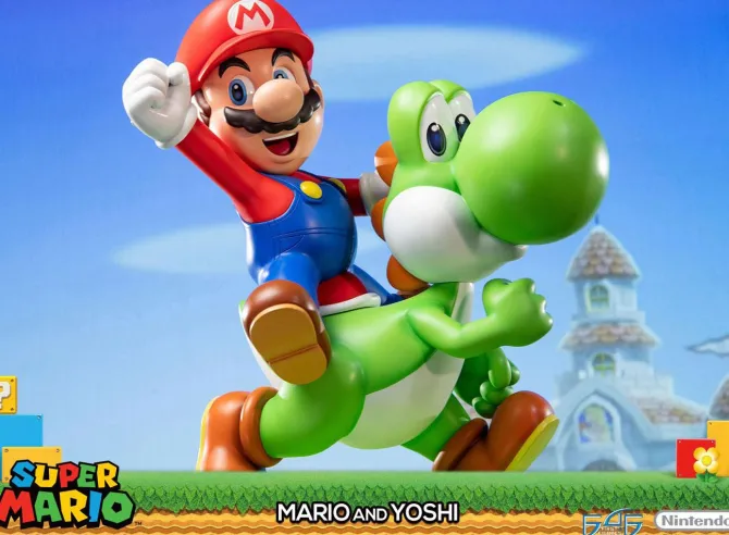Super Mario - Super Mario & Yoshi Statue: First 4 Figures