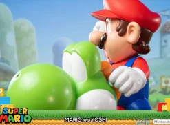 Super Mario - Super Mario & Yoshi Statue: First 4 Figures