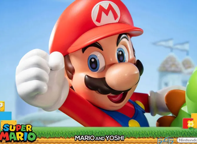 Super Mario - Super Mario & Yoshi Statue: First 4 Figures