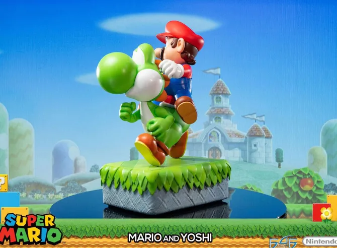 Super Mario - Super Mario & Yoshi Statue: First 4 Figures