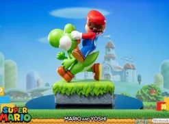 Super Mario - Super Mario & Yoshi Statue: First 4 Figures