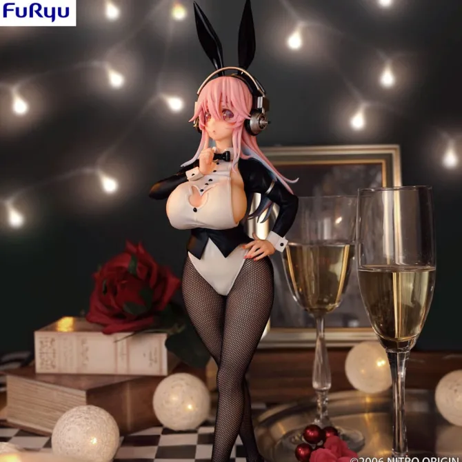 Super Sonico - Super Sonico Statue / BiCute Bunnies - Tailcoat Ver.: Furyu