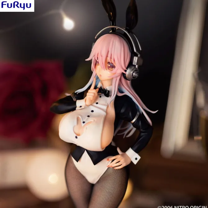 Super Sonico - Super Sonico Statue / BiCute Bunnies - Tailcoat Ver.: Furyu