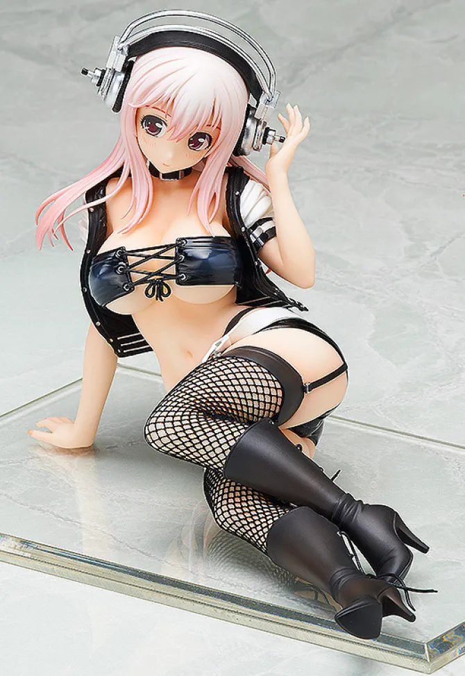 Super Sonico - Super Sonico Statue / After the Party Version: Good Smile Company