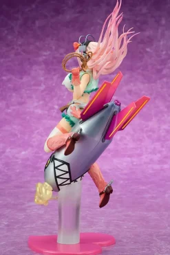 Super Sonico Statue / Love Bomber Version: Ques Q