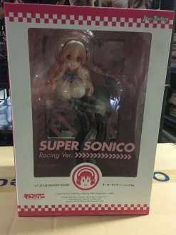 Super Sonico The Animation - Sonico Statue - Racing Version: Max Factory