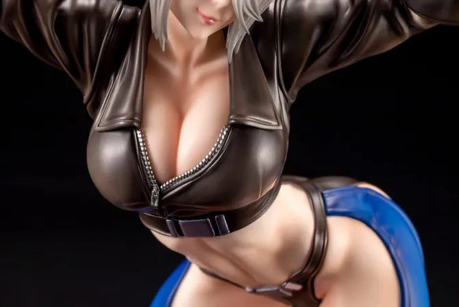 The King of Fighters 2001 - Angel Statue: Kotobukiya