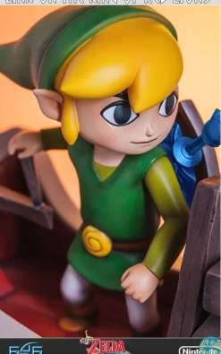 The Legend of Zelda / The Wind Waker - Link on The King of Red Lions Statue: First 4 Figures