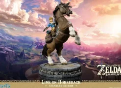 The Legend of Zelda Breath of the Wild - Link on Horseback Statue: First 4 Figures