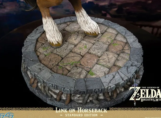 The Legend of Zelda Breath of the Wild - Link on Horseback Statue: First 4 Figures