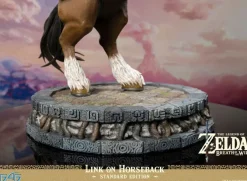 The Legend of Zelda Breath of the Wild - Link on Horseback Statue: First 4 Figures