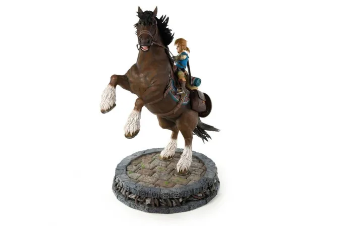 The Legend of Zelda Breath of the Wild - Link on Horseback Statue: First 4 Figures