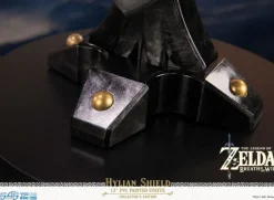 The Legend of Zelda Breath of the Wild - Hylian Shield Statue / Collector's Edition: First 4 Figures