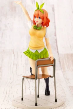 The Quintessential Quintuplets - Yotsuba Nakano Statue / Bonus Edition: Kotobukiya