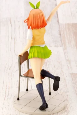 The Quintessential Quintuplets - Yotsuba Nakano Statue / Bonus Edition: Kotobukiya