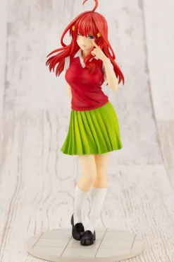 The Quintessential Quintuplets - Itsuki Nakano Statue / Bonus Edition: Kotobukiya