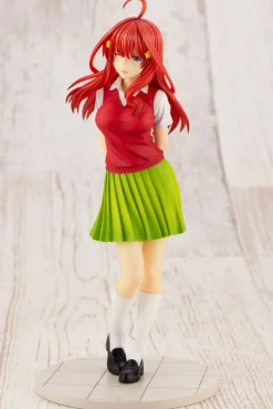 The Quintessential Quintuplets - Itsuki Nakano Statue / Bonus Edition: Kotobukiya