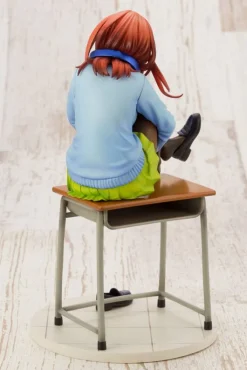 The Quintessential Quintuplets - Miku Nakano Statue / Bonus Edition: Kotobukiya