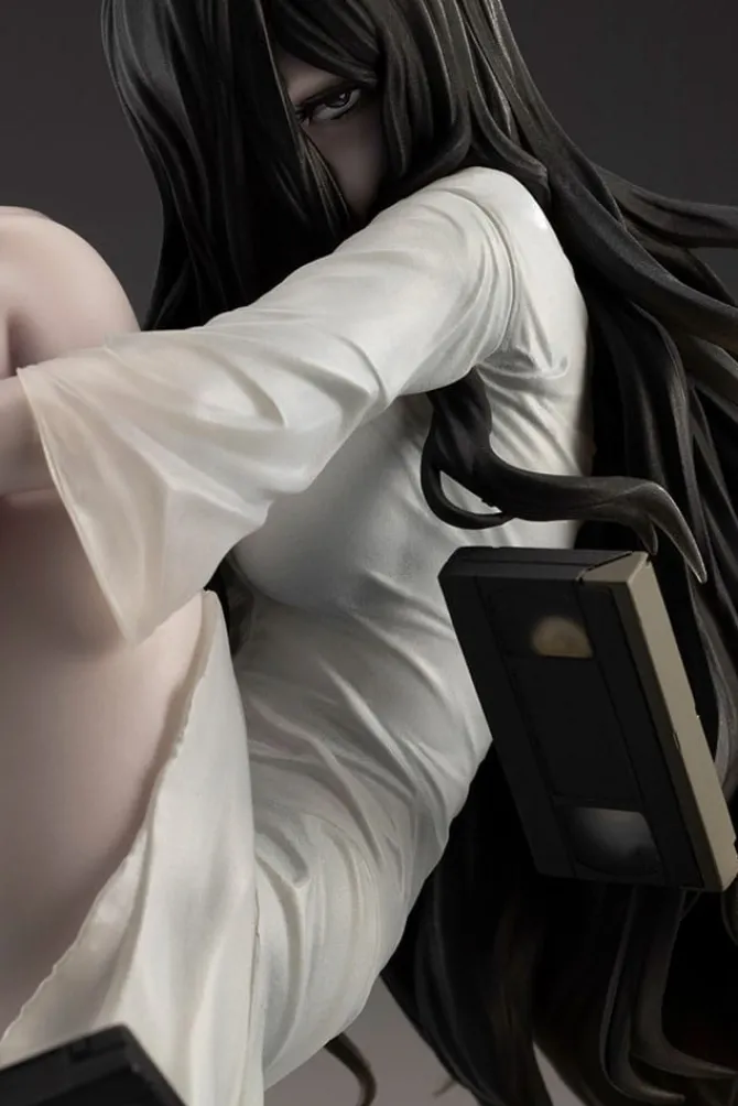 The Ring - Sadako Statue / Bishoujo: Kotobukiya
