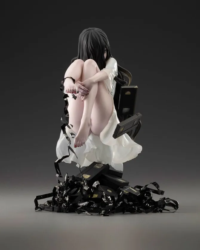 The Ring - Sadako Statue / Bishoujo: Kotobukiya